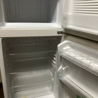 2ドア冷蔵庫109L2010年製の画像