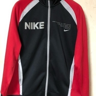 NIKEのジャンパー(文章手直ししたので、もう一度ご確認ください)