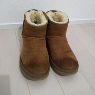 ㉙UGG ムートンブーツ