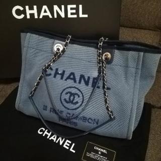 CHANEL　ドーヴィルトートバッグ
