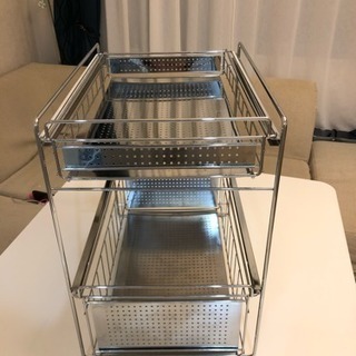 お取引中●シンク下収納／ラックお取引中②●引出し式2段●4.2㎏あるのでがっちりしています●の画像