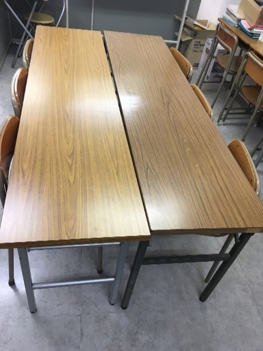 長机　１台２０００円