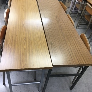 長机　１台２０００円