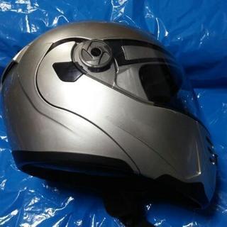 バイクの中古(ジャンク)ヘルメット(シルバーのフルフェイス)お譲りします。の画像
