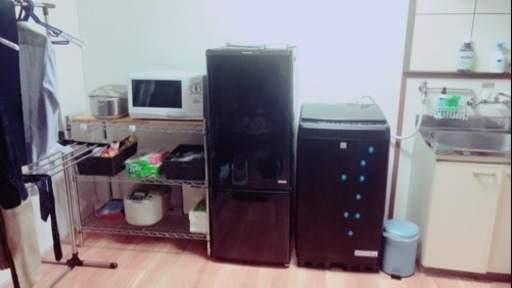 リサイクルショップで5ヶ月前に購入の良品です。洗濯機(別売)と併せて購入するのもアリですよ。