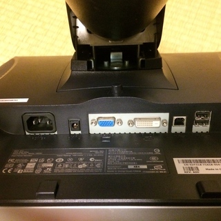 値下げました！美品！液晶モニター DELL 19インチ VGA/DVI入力の画像