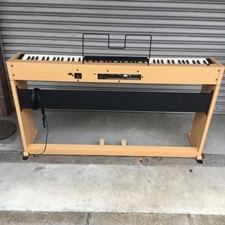 Roland F30 電子ピアノの画像