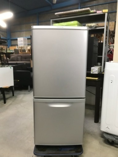 2017年製！Panasonic ノンフロン冷凍冷蔵庫 NR-B149W-S 138L