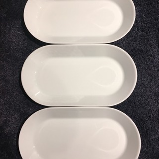IKEAのお皿3枚差し上げます