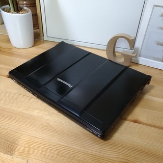 corei5の高性能Panasonic！　メタリックブラックでか...