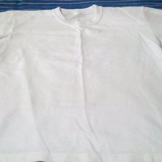 広陵中学校　男子の半袖体操服です。