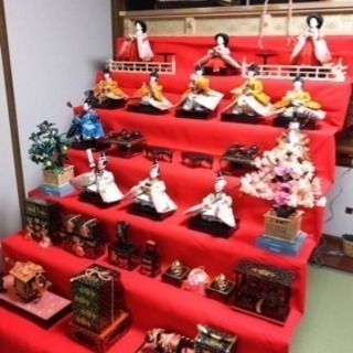 ひな壇