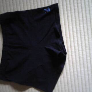 黒いパンツとしまのパンツ２個セット