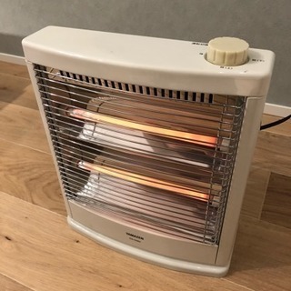 電気ストーブ（2段切替 800W/400W ホワイト DS-D084）