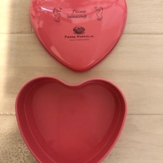 ピエール・マルコリーニの空き缶の画像