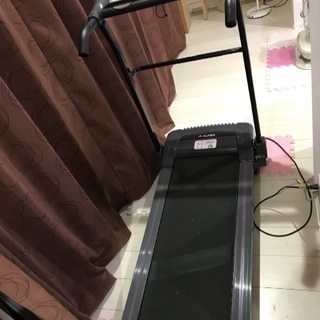 ランニングマシーンの画像