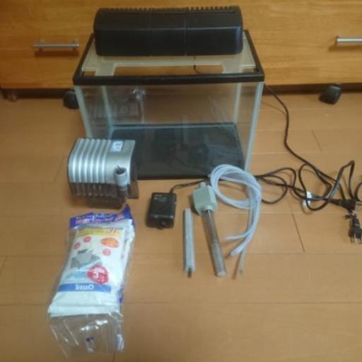 GEX水槽　水中ポンプ、濾過フィルター、水槽用照明