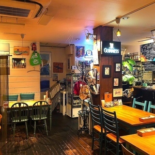 カジュアルな カフェ＆ダイニングバー　次のステップアップに伴い スタッフ募集！！の画像