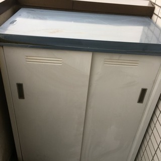 【府中市 外置き用物置 ¥0】
