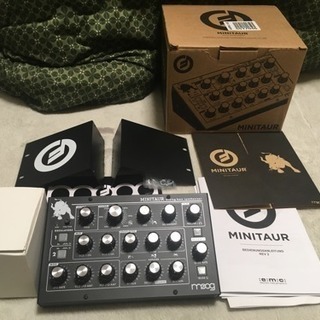 (美品)アナログシンセMoog Minitaur/ ラックマウントキット