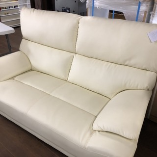 【3/10売り出し】目玉品！２人掛けソファー！980円で販売します！ 通常ネット価格44800円してます！ ※3/10の14時販売開始です！の画像