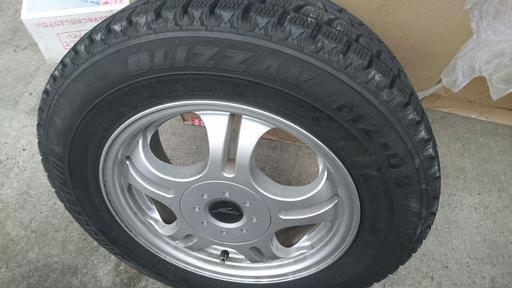 【特価】スタッドレスタイヤ＆ホイール4本セット　205/65R15