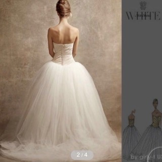 White by Vera Wang バレリーナの画像