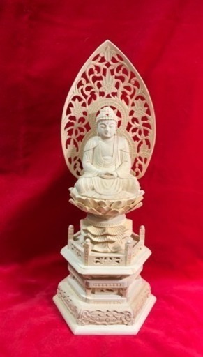 金彩仕上げ 細密木彫り 特割 未使用 お釈迦如来座像 販売価格 115,000円