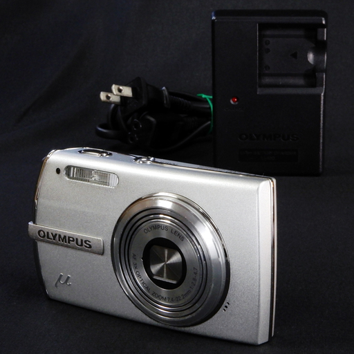 OLYMPUS デジタルカメラ μ1200 プレミアムシルバー 1200万画素 生活防水仕様 プレミアムシルバー  Used