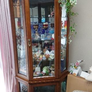 カリモク　コロニアルコーナー飾り棚　美品