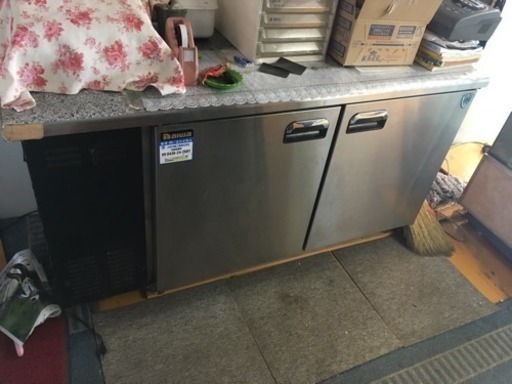 ダイワ☆台下冷蔵庫・サンドイッチテーブル冷蔵庫☆冷蔵322L☆型式5061TN☆