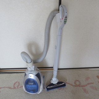 三菱掃除機　570W　サイクロン　掃除機　紙パック不要　TC-D...