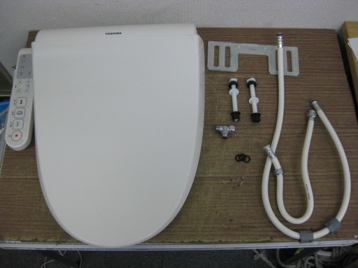 東芝 TOSHIBA 温水洗浄便座 クリーンウォッシュ SCS-T92