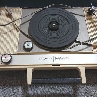 Victor製 持ち運べる携帯LPレコードプレーヤー ビクター ...
