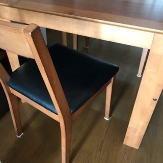 【決定ありがとうございました】ダイニングテーブルセット安く譲ります