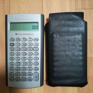 金融電卓2個 Texas Instruments BA II Plus と BA II Plus Professionalの画像