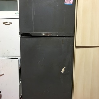 冷蔵庫　譲ります