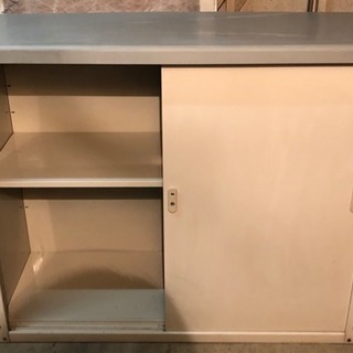 美品物置き