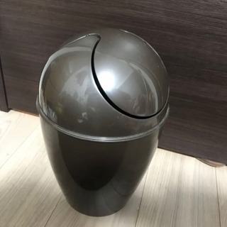 「新品未使用」スイングフタ付 ゴミ箱 メタリックブロンズ 5Lの画像
