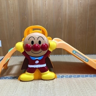 アンパンマン滑り台