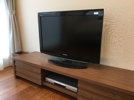 東芝32型液晶カラーテレビ！
