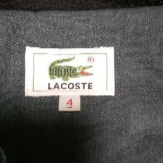 LACOSTEのコートの画像