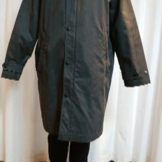 LACOSTEのコートの画像