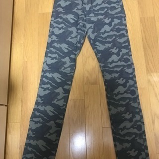 【未使用】カモフラ柄 レギンスパンツ