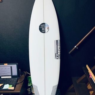 ＤＨＤ  サーフボード  新品未使用品  5'10