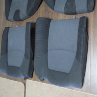 マツダRX-8(SE3P)後部座席シ-トの画像
