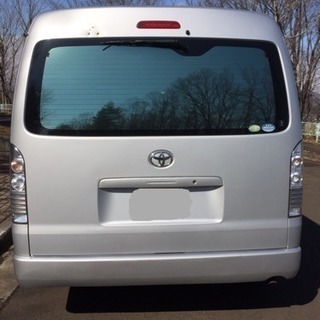 トヨタ 200系ハイエース ワゴン10人乗りの画像