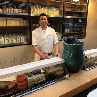 すぐに働けます！寿司屋のホール、配膳、レジ係、の画像
