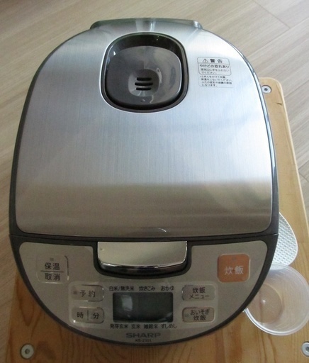 【取引完了】 炊飯器　5.5合 (1Lタイプ)　2015年製　シャープ　KS-Z101-S　シルバー　SHARP