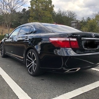 ★レクサス LS４６０L 後席セパレート★の画像